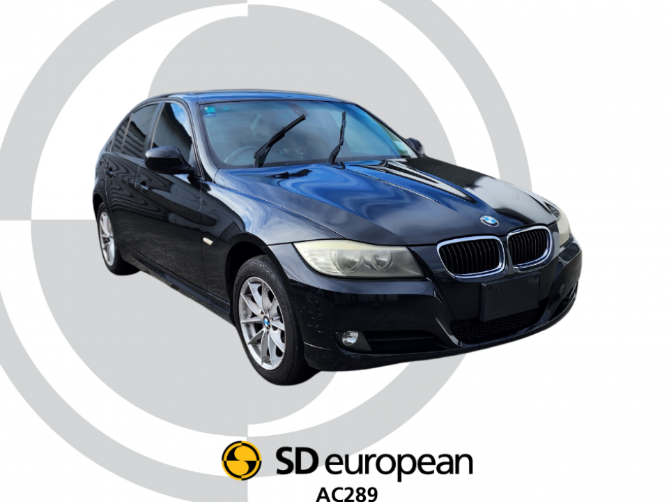 2009 BMW 320I