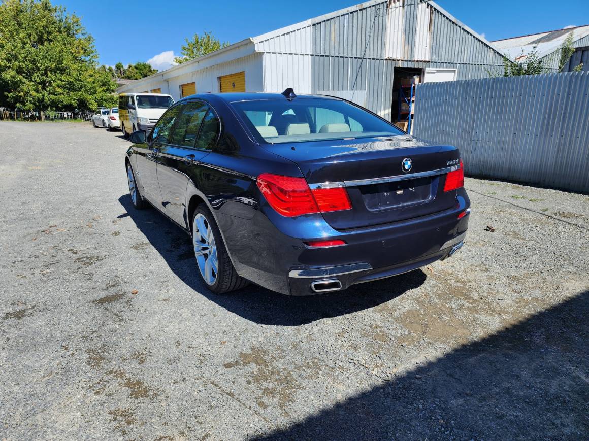 2009 BMW 740D