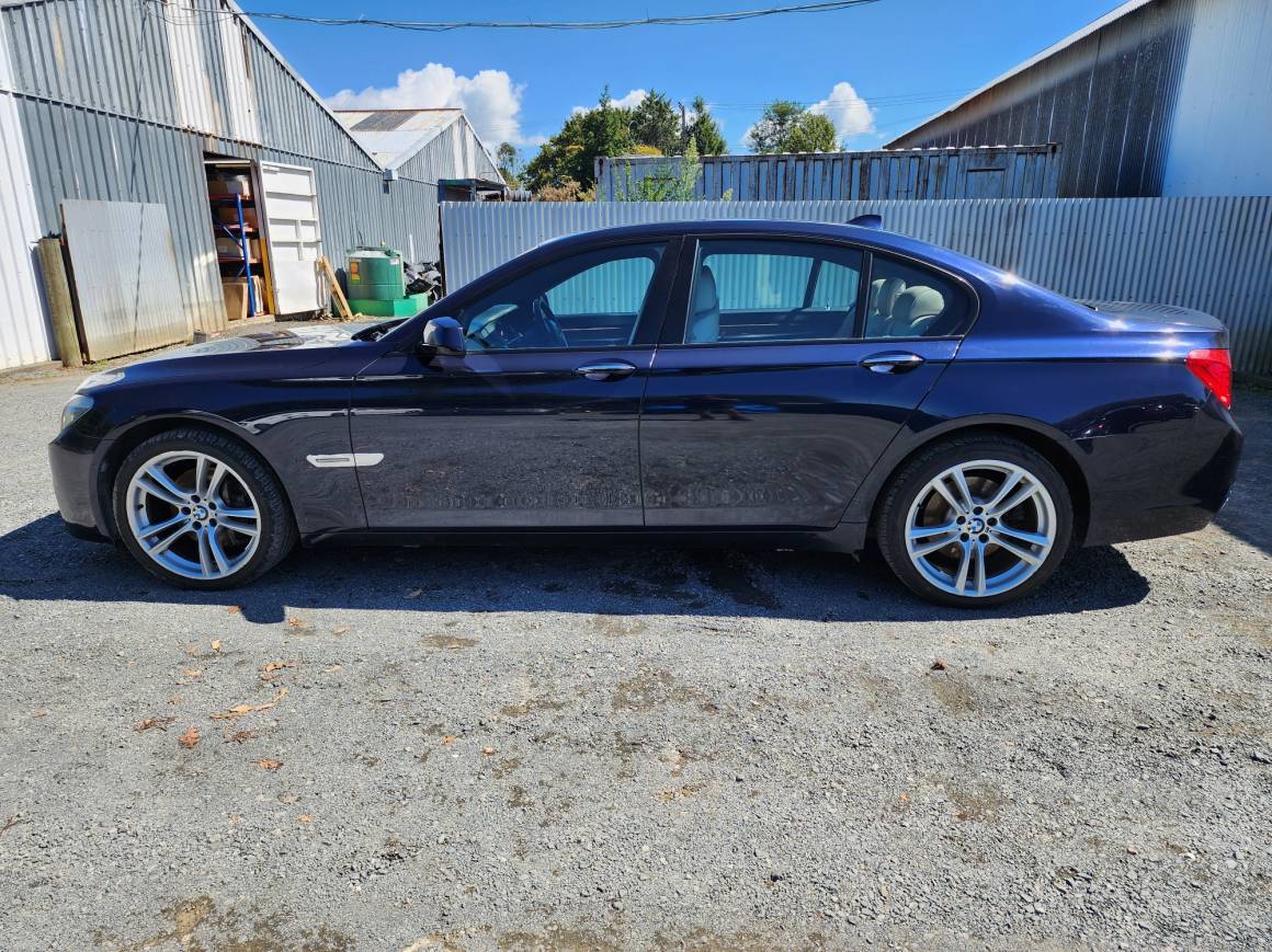 2009 BMW 740D